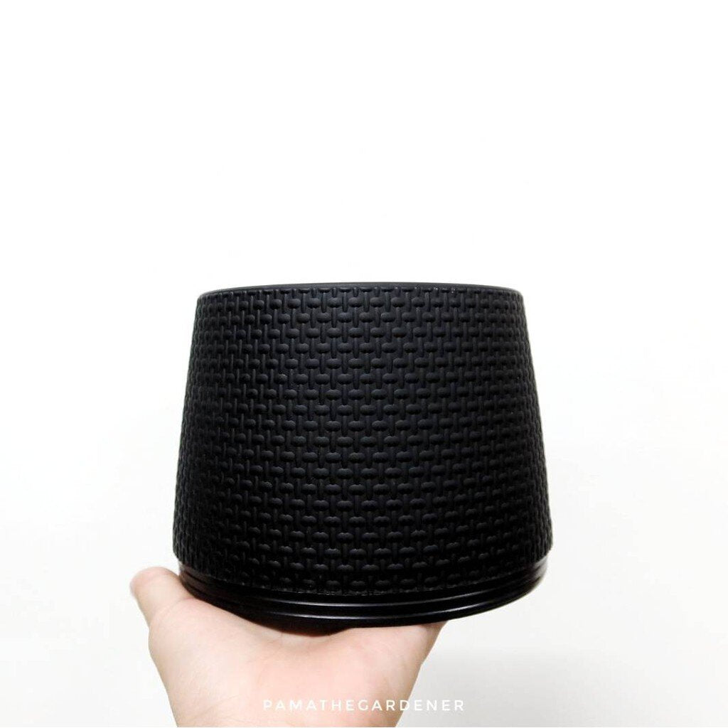 กระถางมินิมอล มีจานรองในตัว กระถาง kuppa กระถางเบลล่า กระถางโมเดิร์น