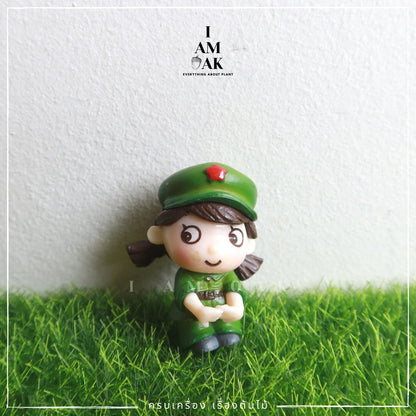 ตุ๊กตาแต่งสวนเด็กน้อยชุดทหาร