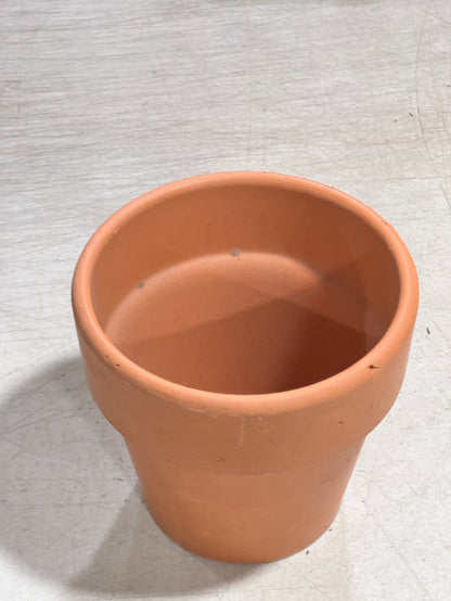 กระถางต้นไม้ กระถางดินเผาทรงมีขอบ มีหลายขนาด เป็นแบบผิวเนียนเรียบ