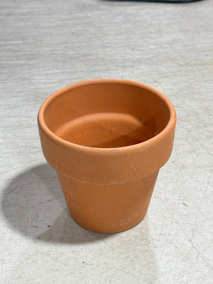 กระถางต้นไม้ กระถางดินเผาทรงมีขอบ มีหลายขนาด เป็นแบบผิวเนียนเรียบ