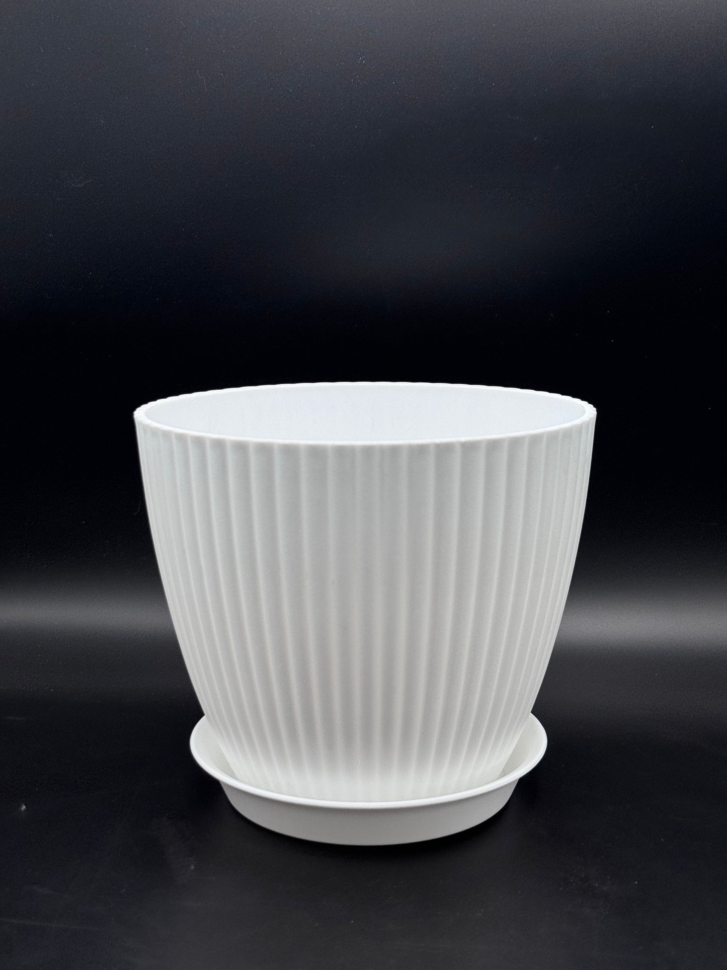 กระถางพลาสติกสีขาว ทรงนูน 4-8 นิ้ว