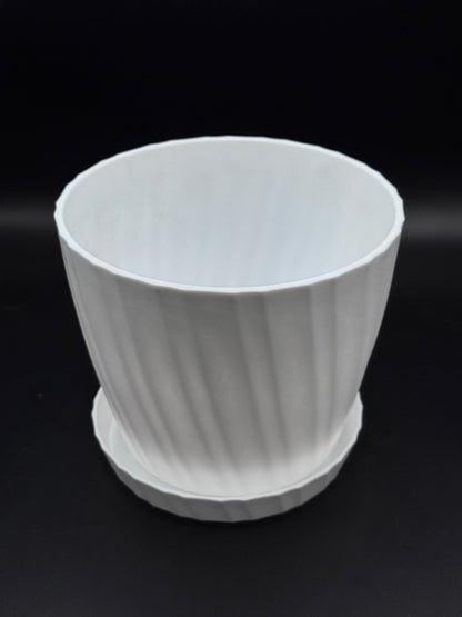 กระถางพลาสติกสีขาว ทรงลายเฉียง 4-8 นิ้ว