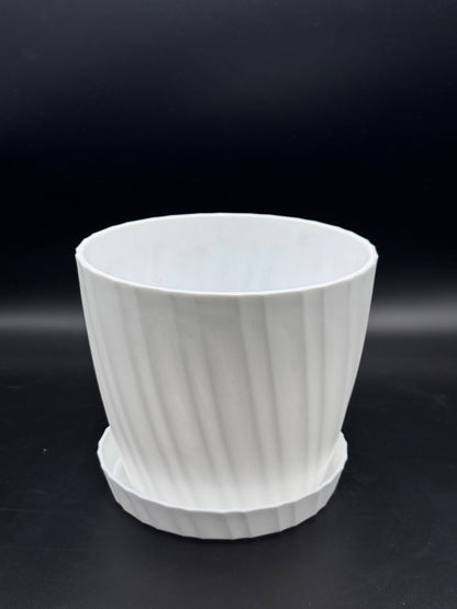 กระถางพลาสติกสีขาว ทรงลายเฉียง 4-8 นิ้ว