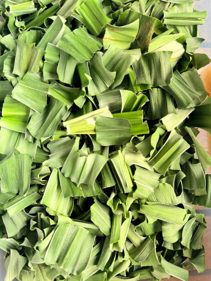 เตยหอมอบแห้ง ชาใบเตยหอมอบแห้ง กลิ่นหอมละมุน คัดพิเศษ เกรด A (Pure Dried Pandan) จากสวนเตยหอมแท้ 100%